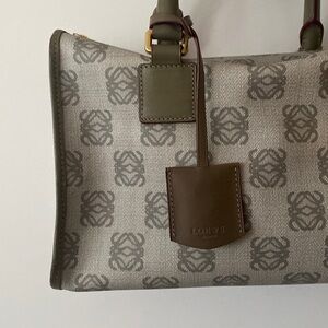 [SOLD] LOEWE Boston Anagram Bag